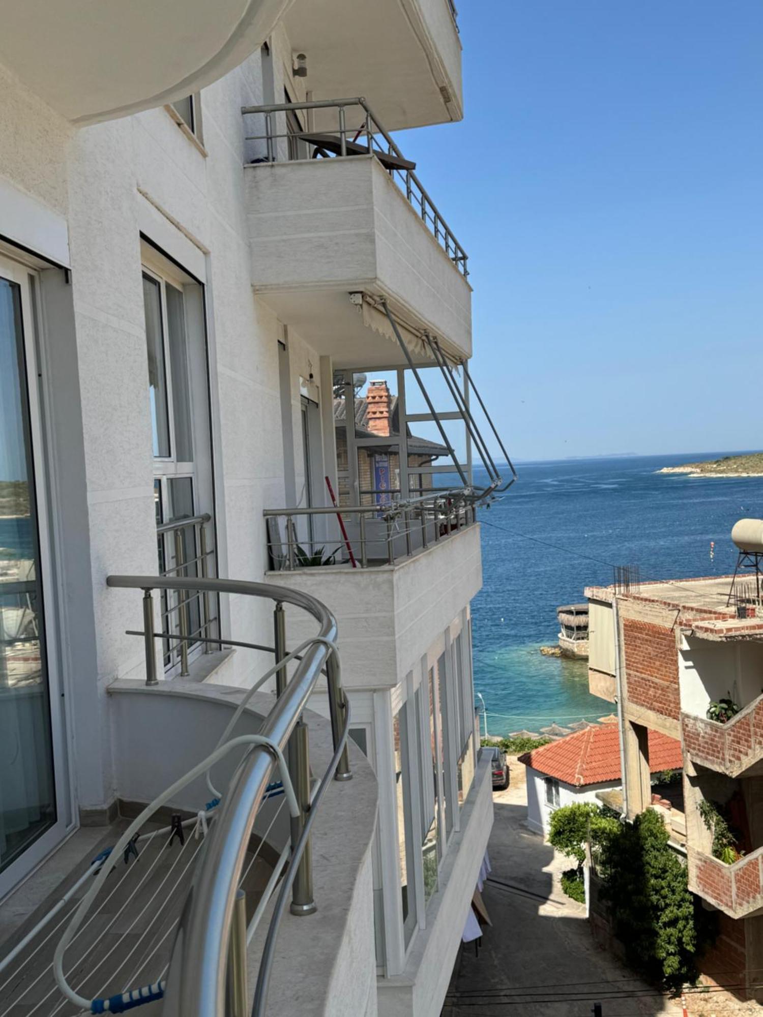 Leon Sea View Apartment Sarande Exterior photo